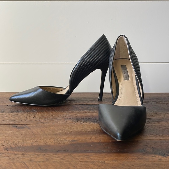 BCBGMaxAzria Black Leather High Heels with Quilted Detail - Size 6 1/2